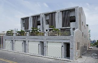 成屋